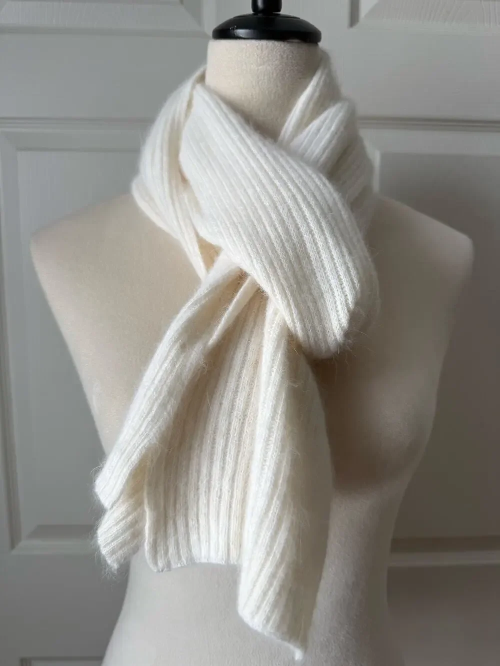 Vintage 80s Angora Lambswool Knit Scarf Ivory White Cream Minimal Soft Luxury